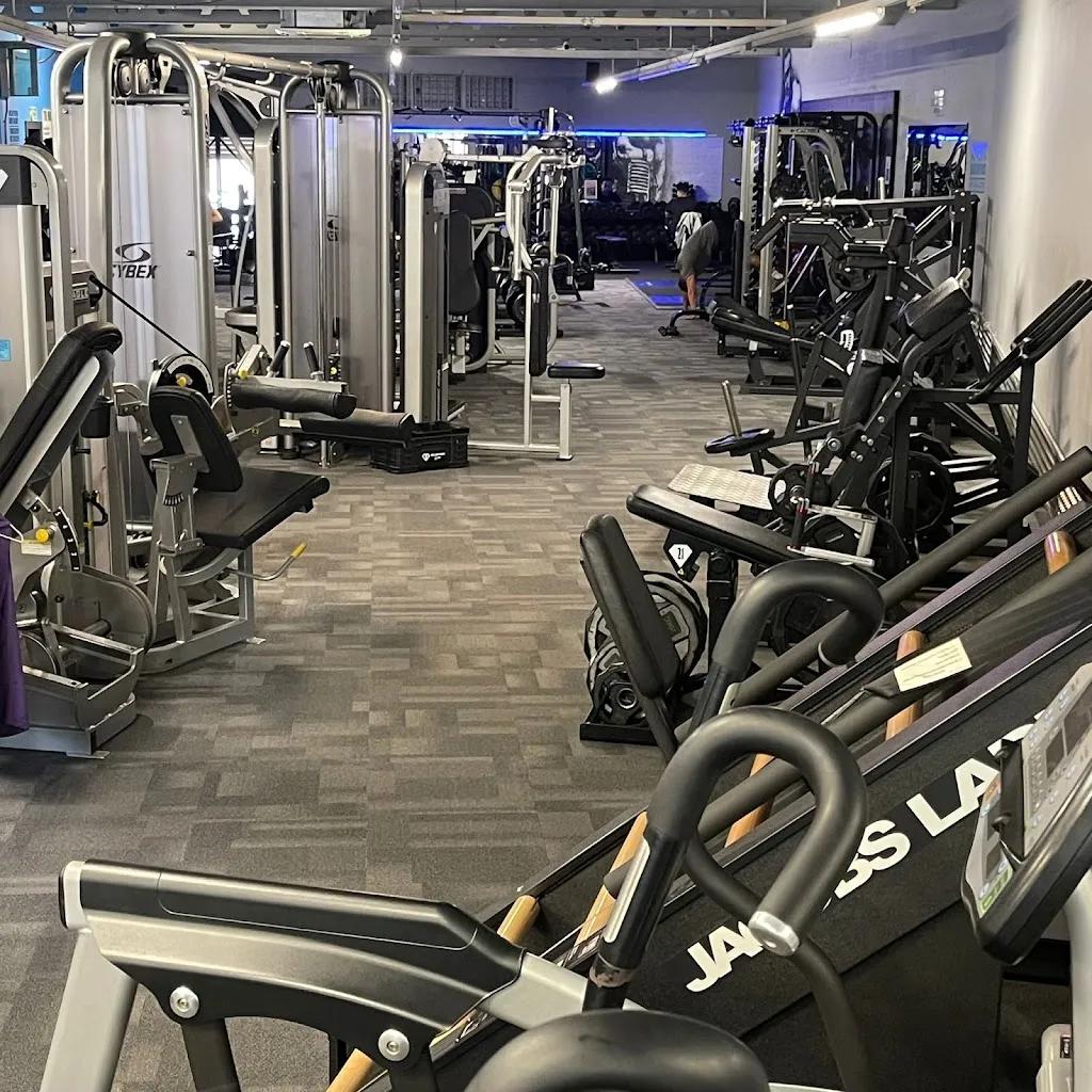 Diamonds Gym featured image