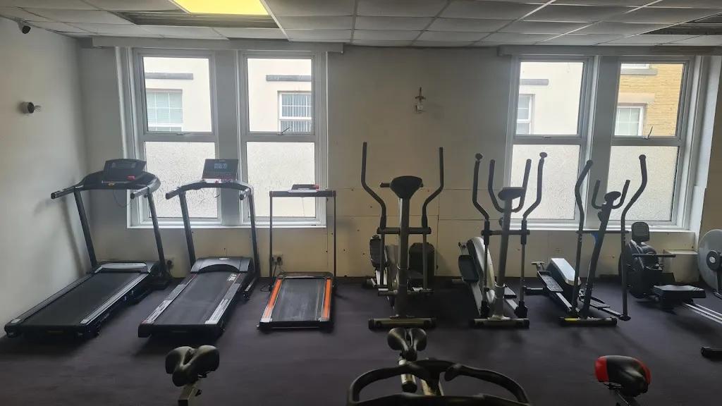 Sunny-side gym featured image